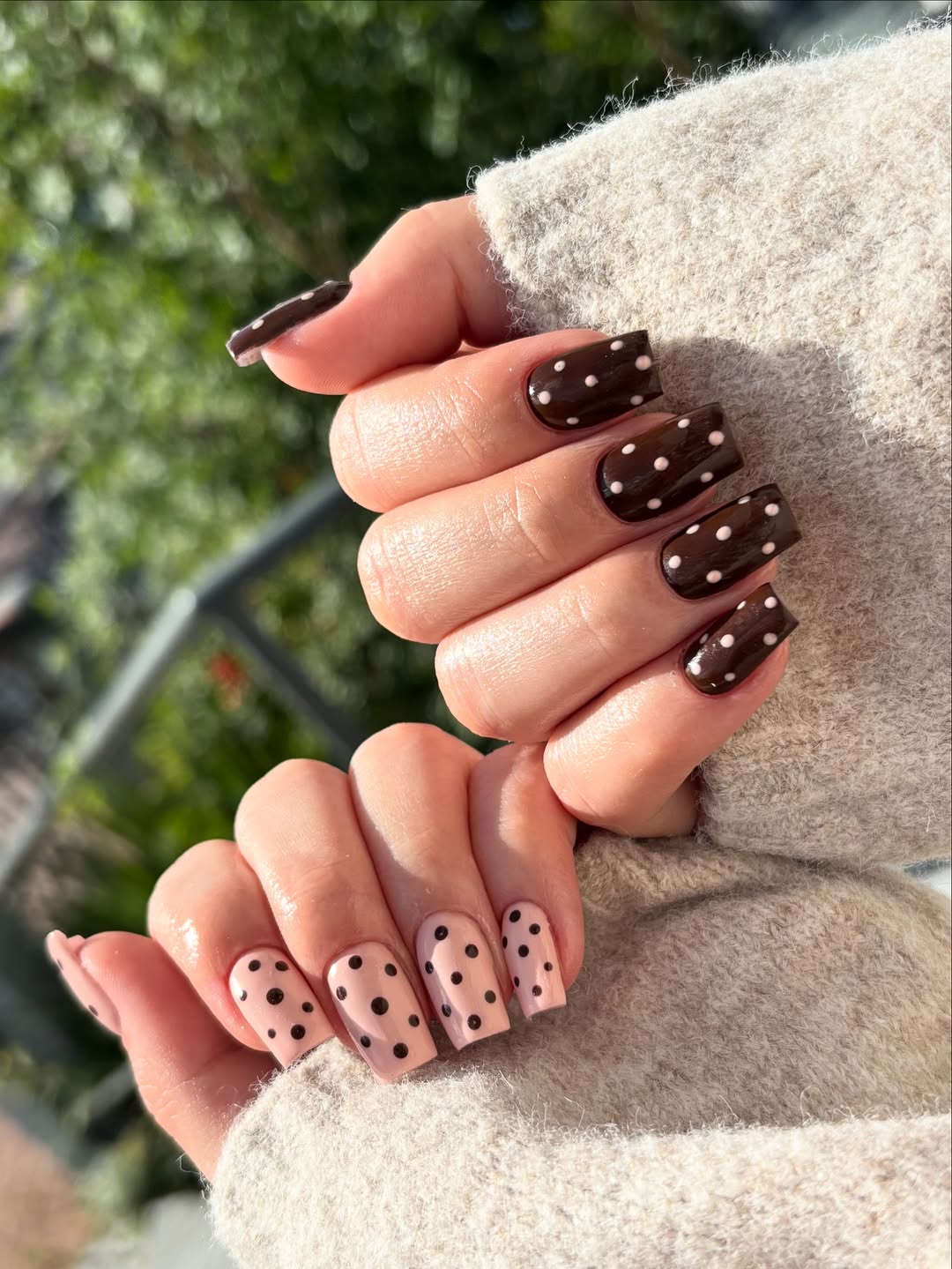 unghie-novembre-pois