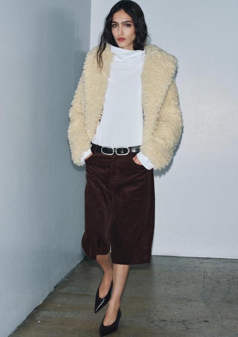 come-abbinare-bermuda-in-autunno-velluto