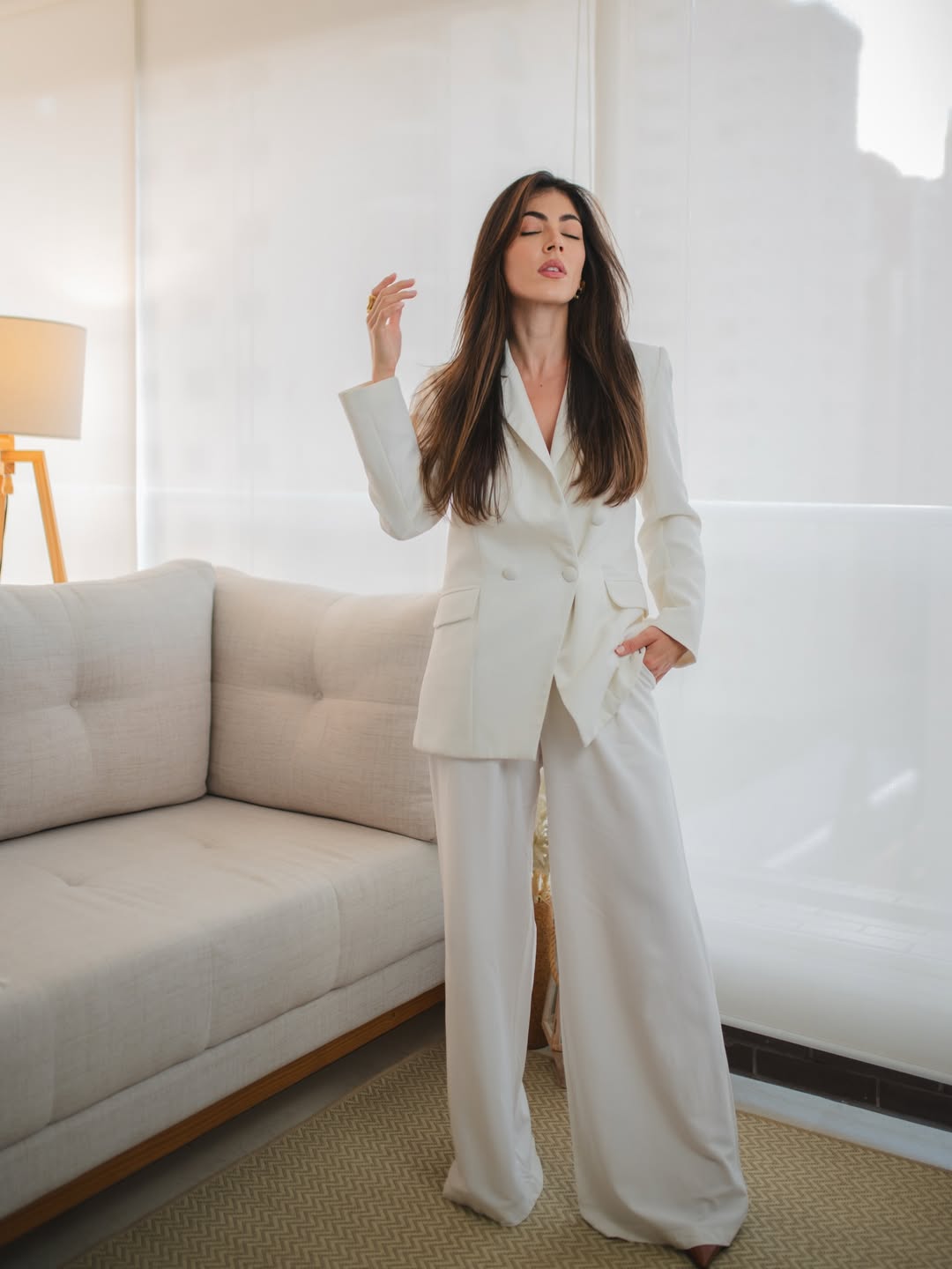 come-vestirsi-cloud-dancer-pantone-2026-completo