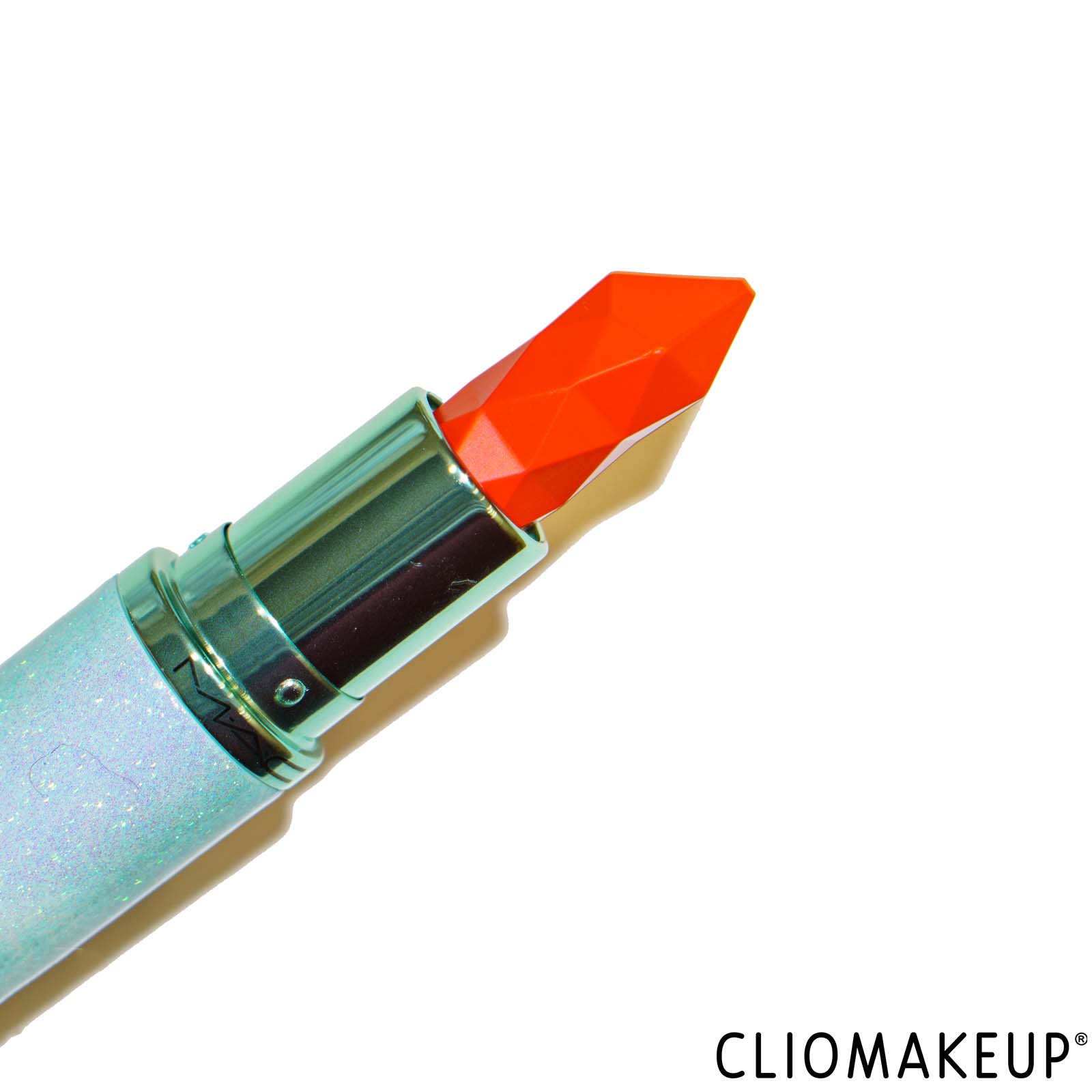 recensione-rossetto-mac-natale-2025-close-up