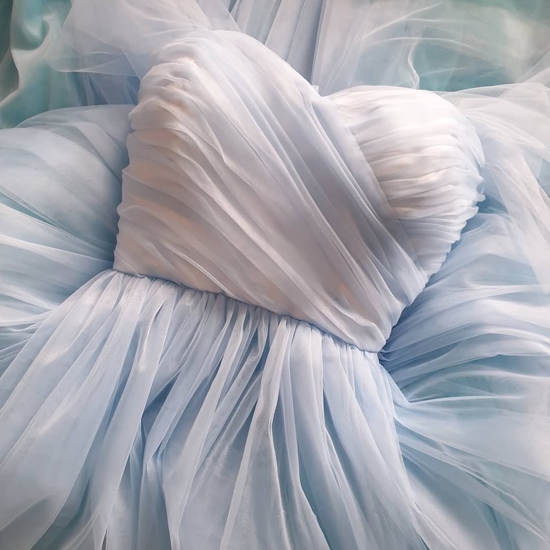 abito-sposa-azzurro-ghiaccio-juliamiren