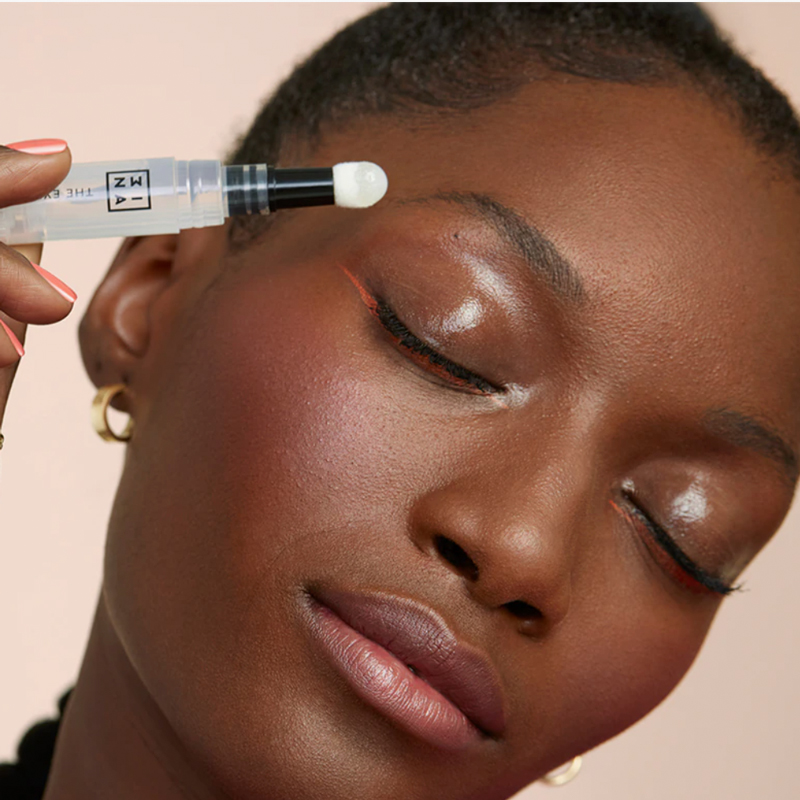 beauty-look-effetto-bagnato-occhi-gloss