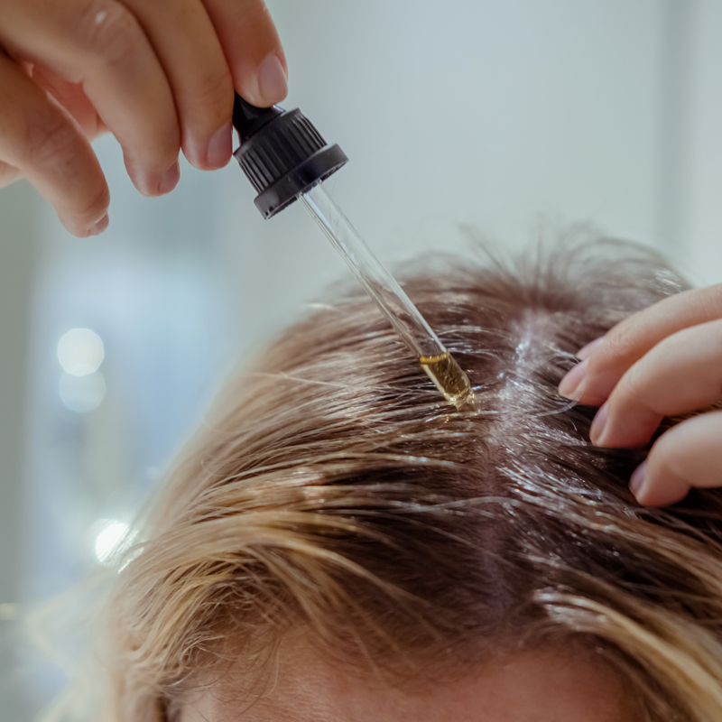 come-usare-trattamento-anticaduta-freshly-capelli-siero