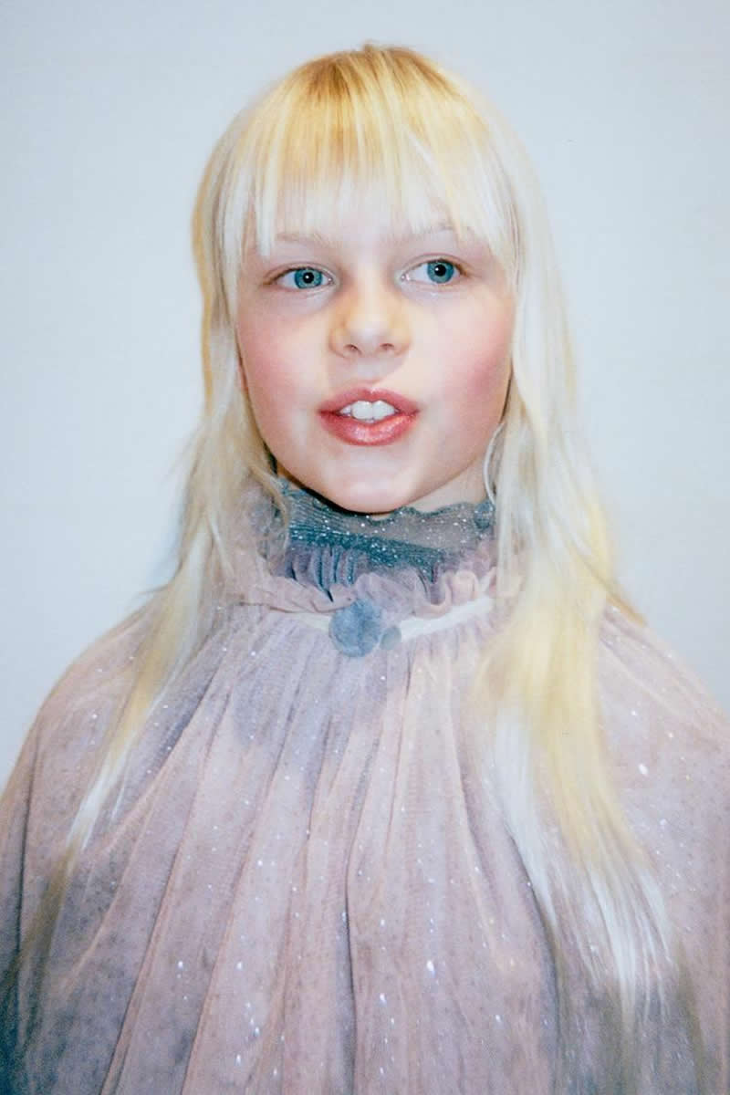 costumi-carnevale-2026-bambini-zara-mantella