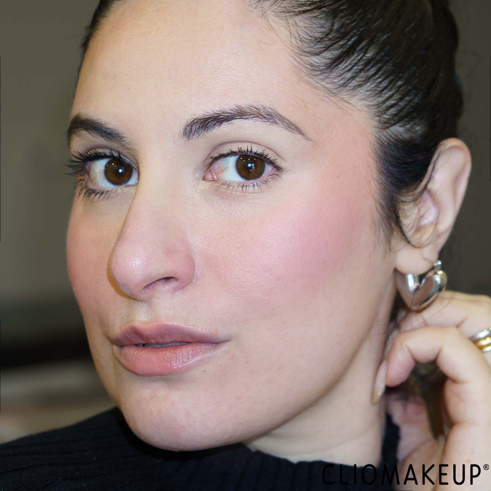 recensione-blush-catrice-natale-applicazione