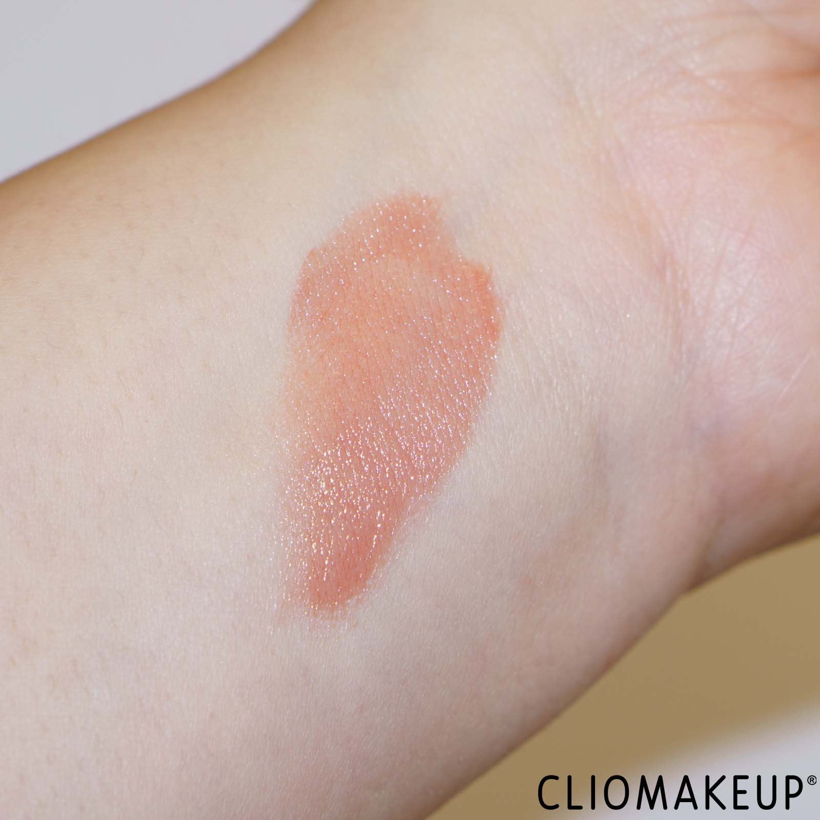 recensione-elf-glow-slipstick-swatch
