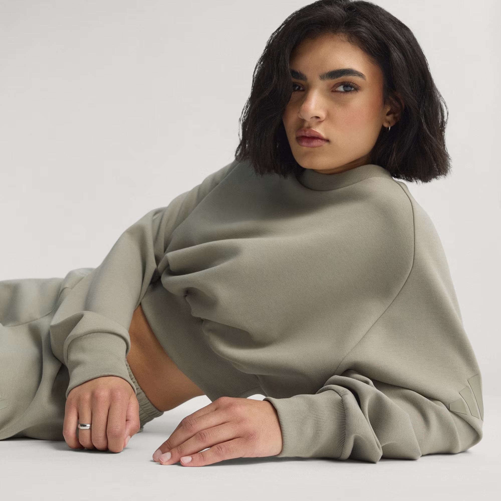 saldi-invernali-adidas-felpa-cropped