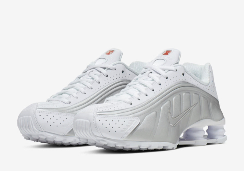 saldi-invernali-nike-bianche