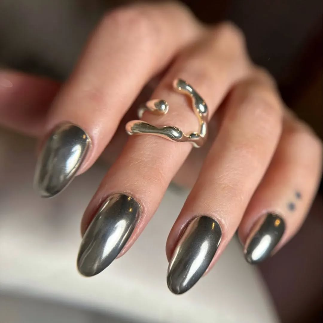 smalto-argento-glitter-specchio-metallizzato