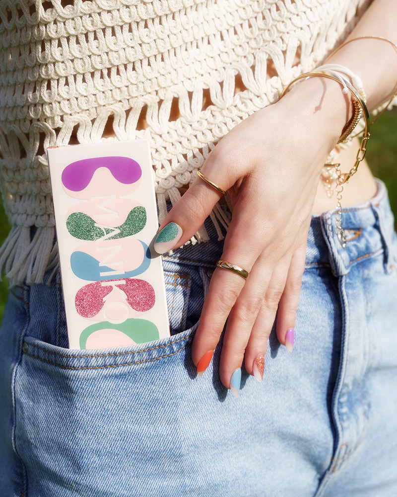 unghie-bicolore-maniko-glittery-groove