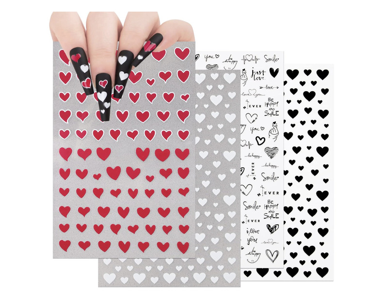 unghie-con-cuori-adesivi