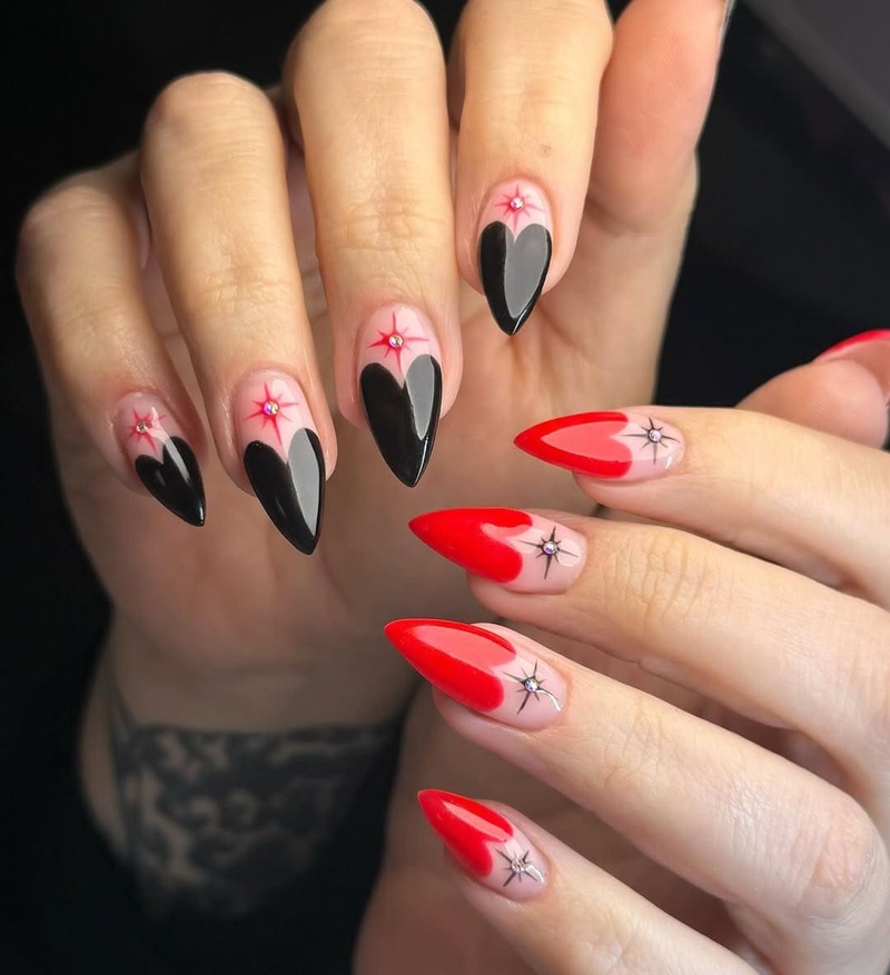 unghie-con-cuori-neri