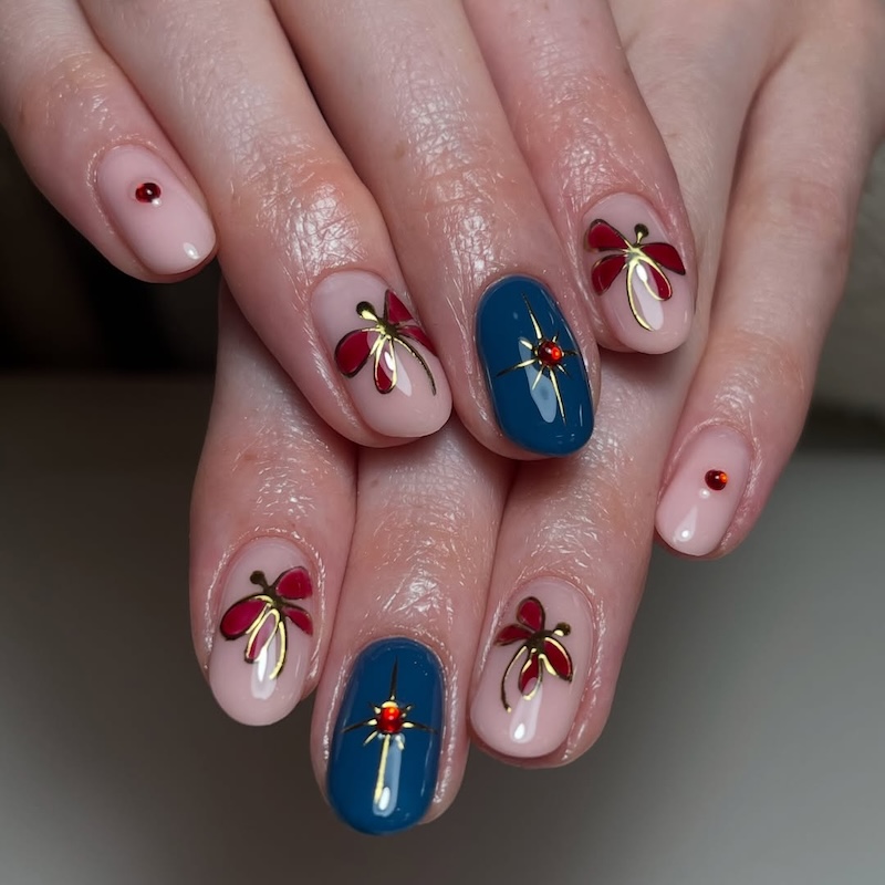 unghie-libellula-blu