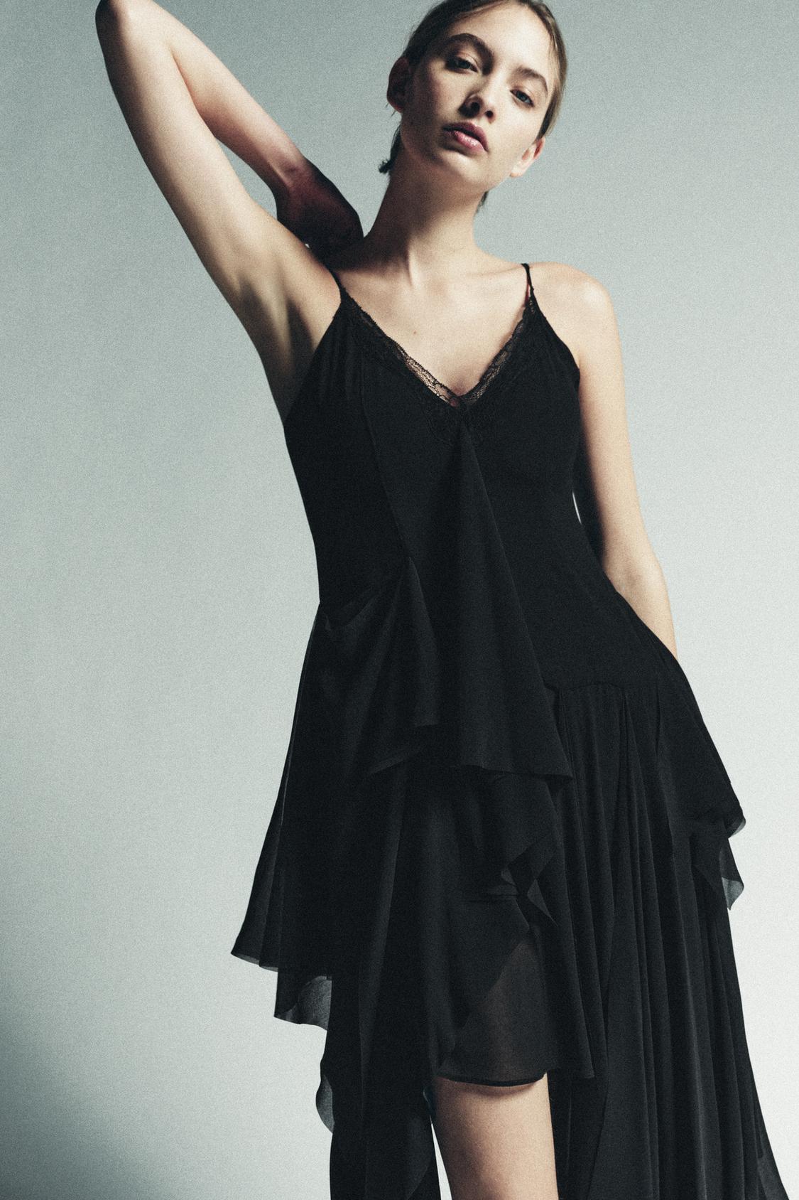 Abiti-cerimonia-Zara-2026-asimmetrico