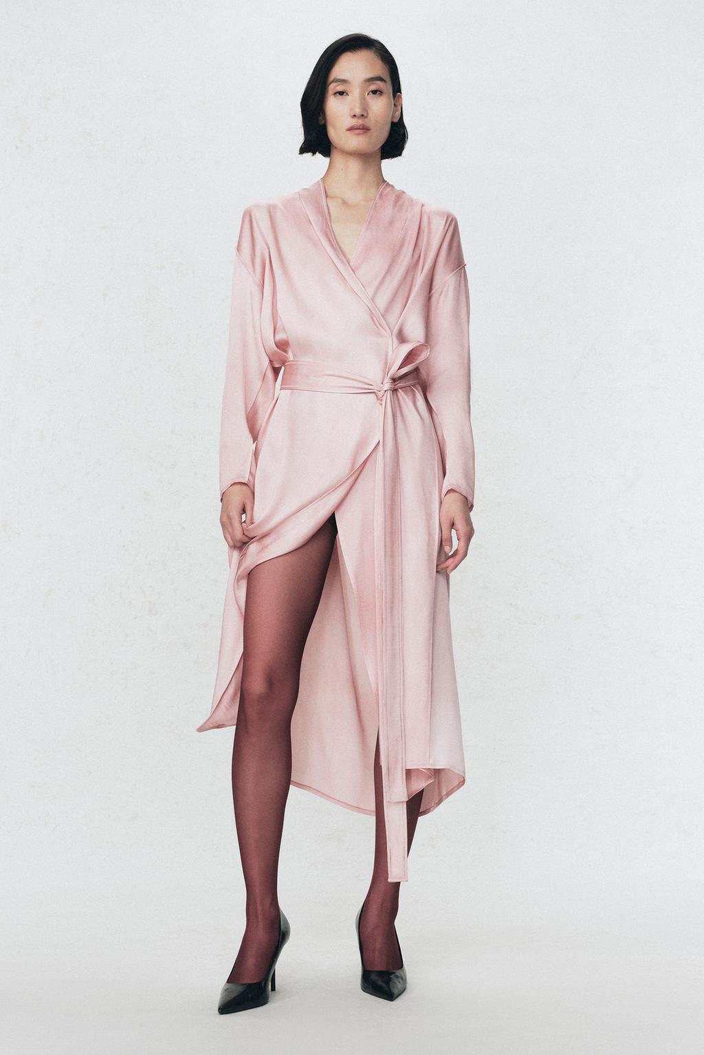 Abiti-cerimonia-Zara-2026-rosa