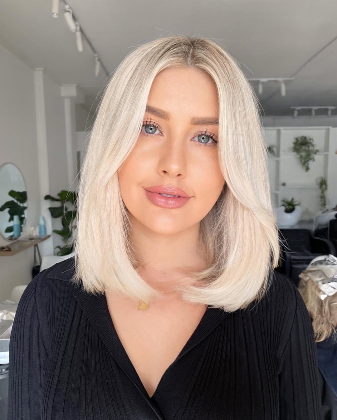 collarbone-bob-platino