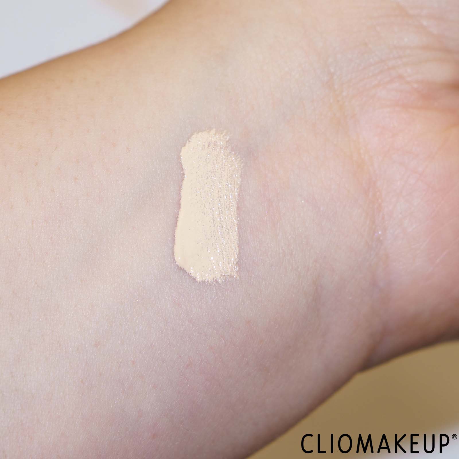 recensione-correttore-serum-astra-swatch