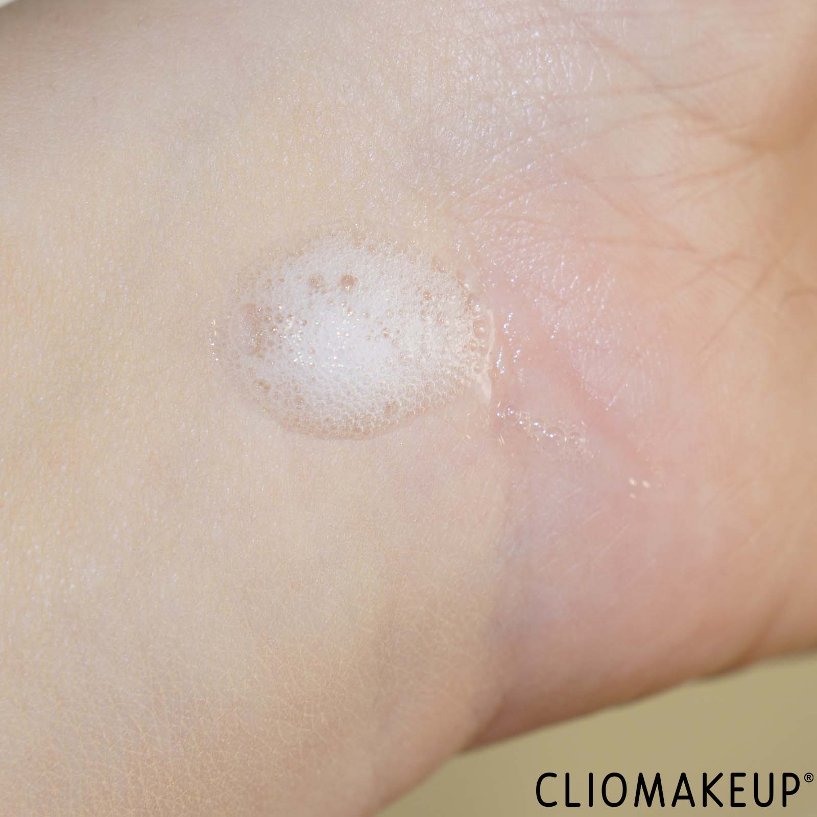 recensione-mousse-capelli-wow-swatch