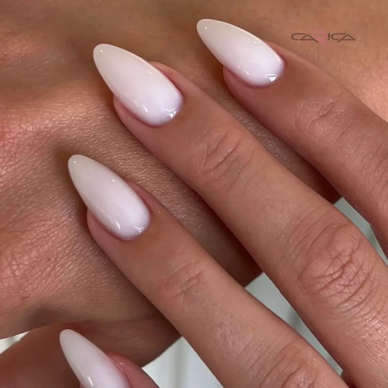 tendenze-unghie-primavera-2026-bianche