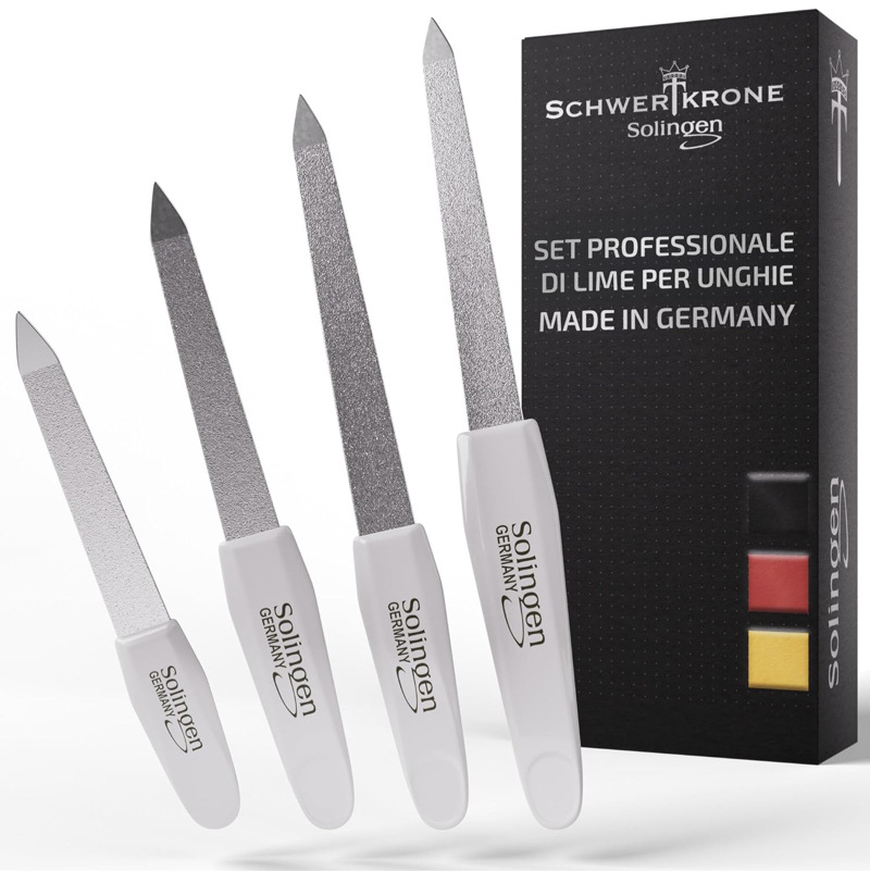 velvet-noir-nails-lime