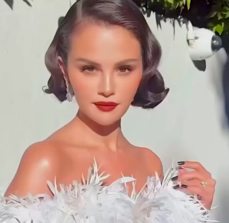 velvet-noir-nails-selena