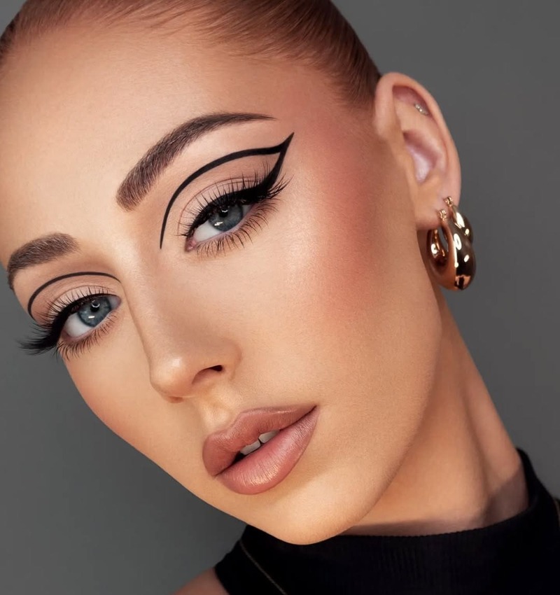 make-up-eccentrico-eyeliner-grafico