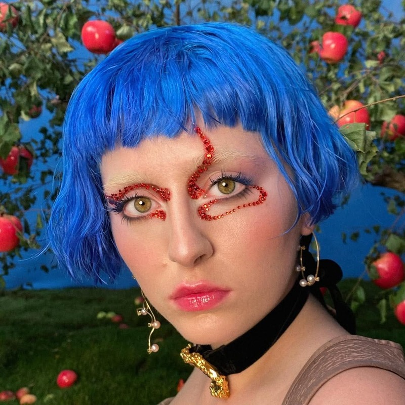 make-up-eccentrico-occhi-strass