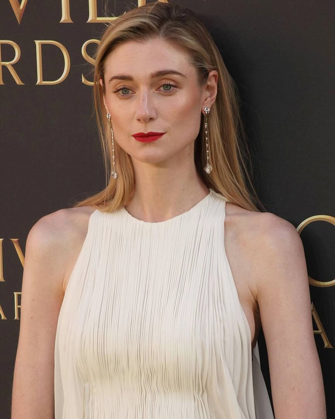 protagonisti-the-crown-oggi-debicki