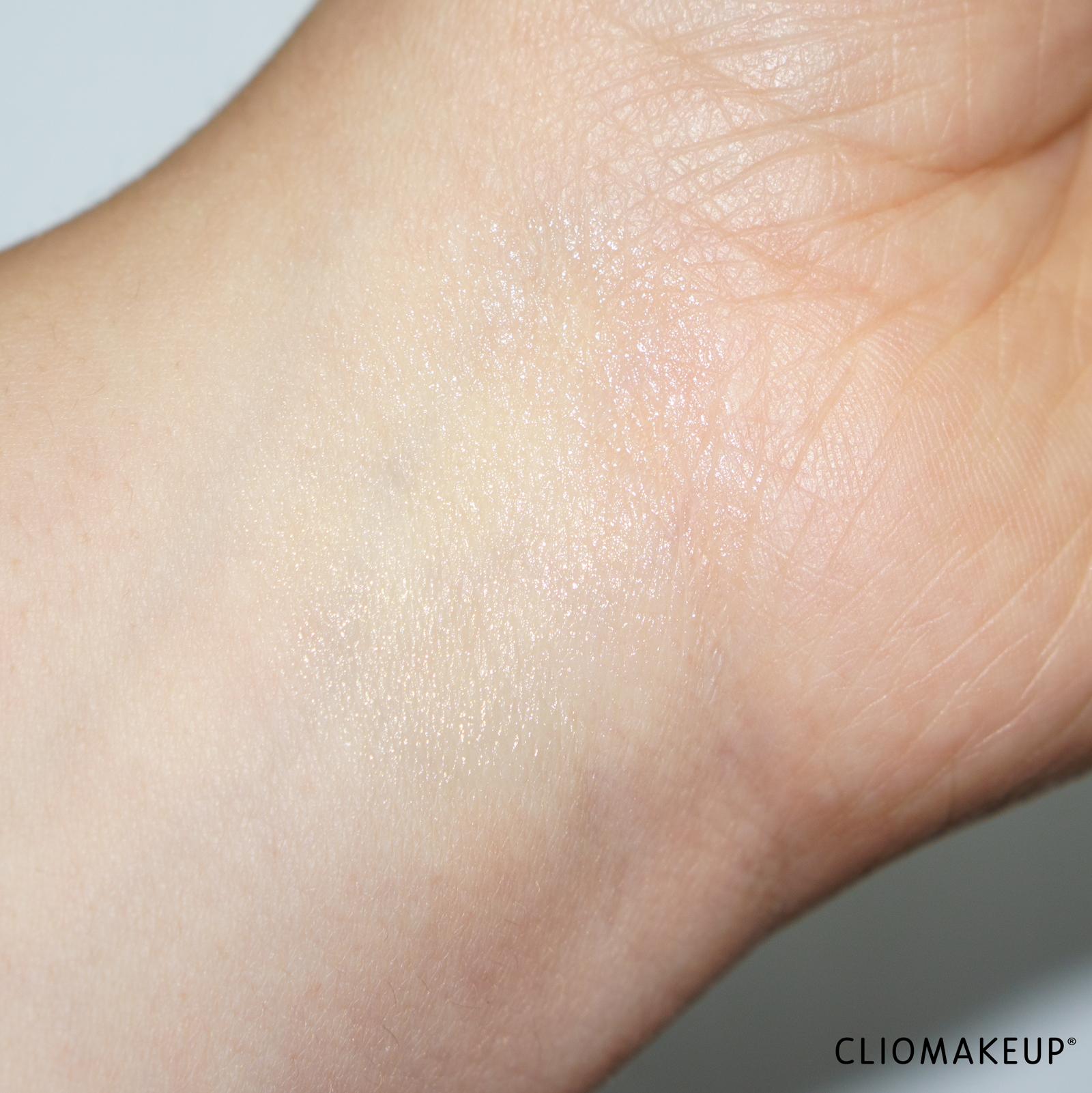 recensione-labello-bridgerton-benedict-swatch