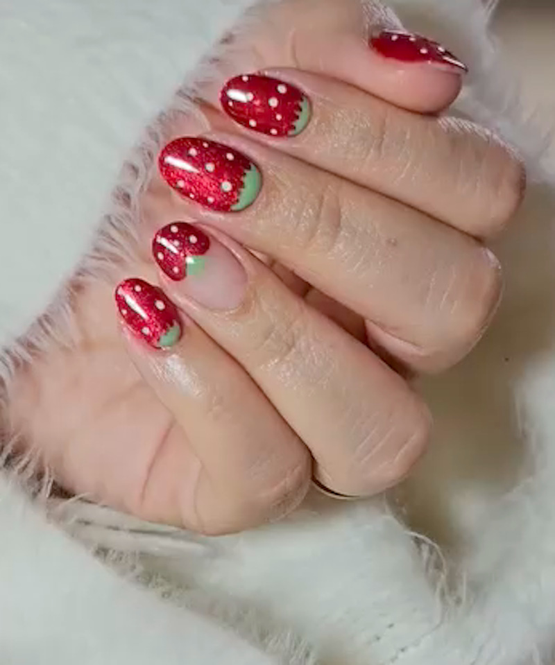 strawberry-nails-fragola