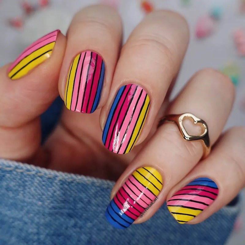 striped-nails-colorate