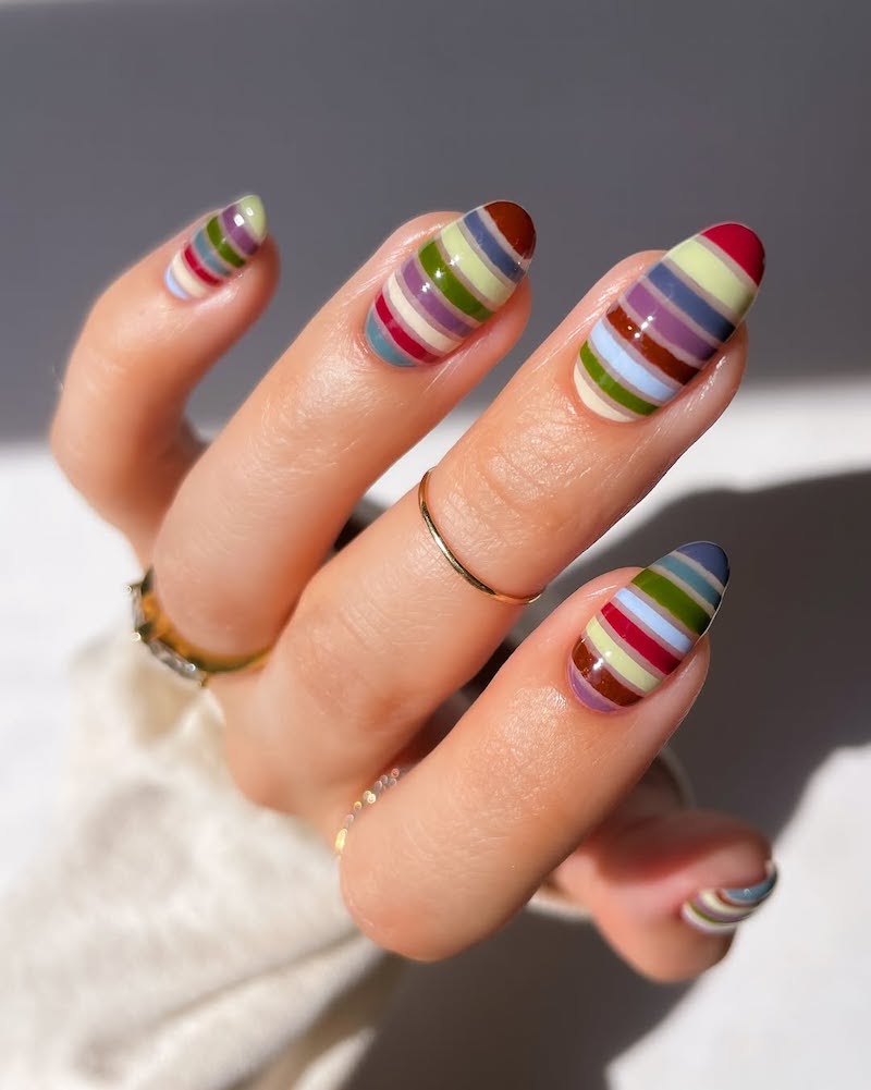 striped-nails-orizzontale