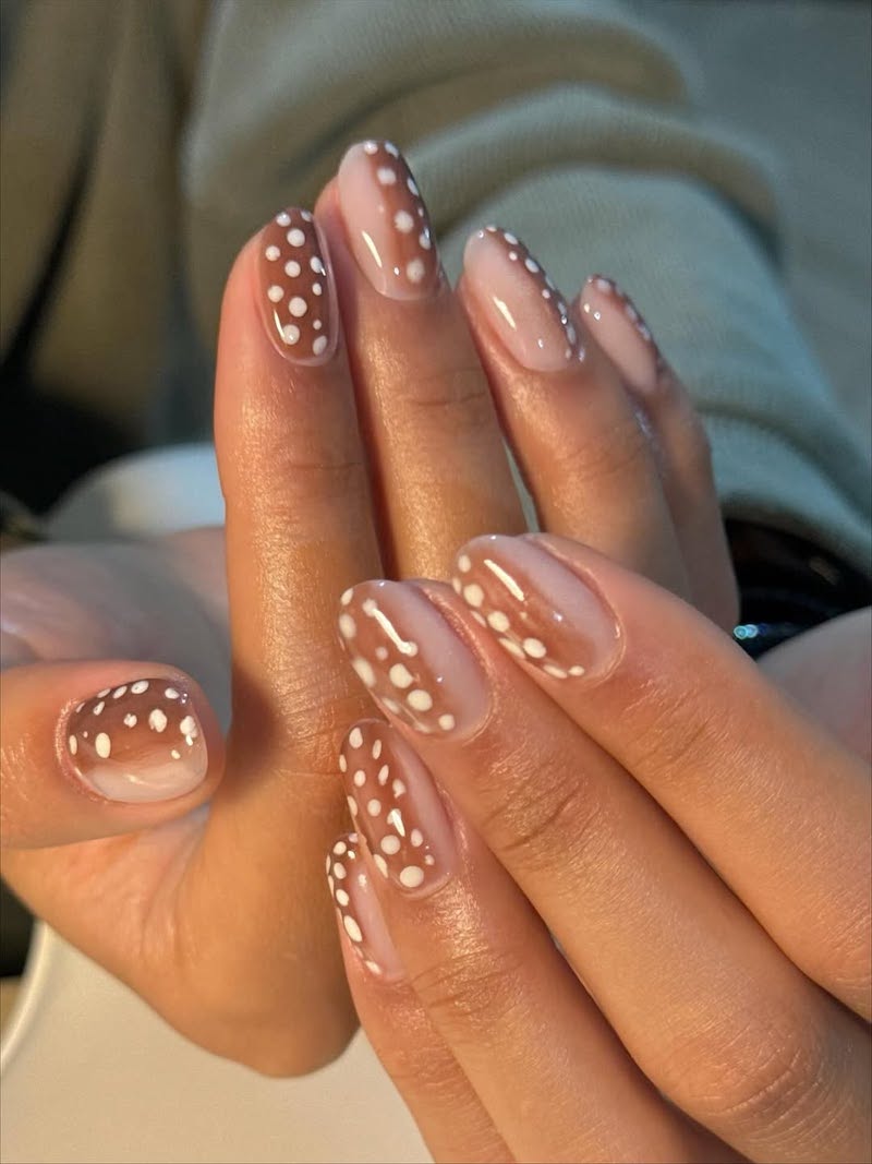 bambi-nails-rosa
