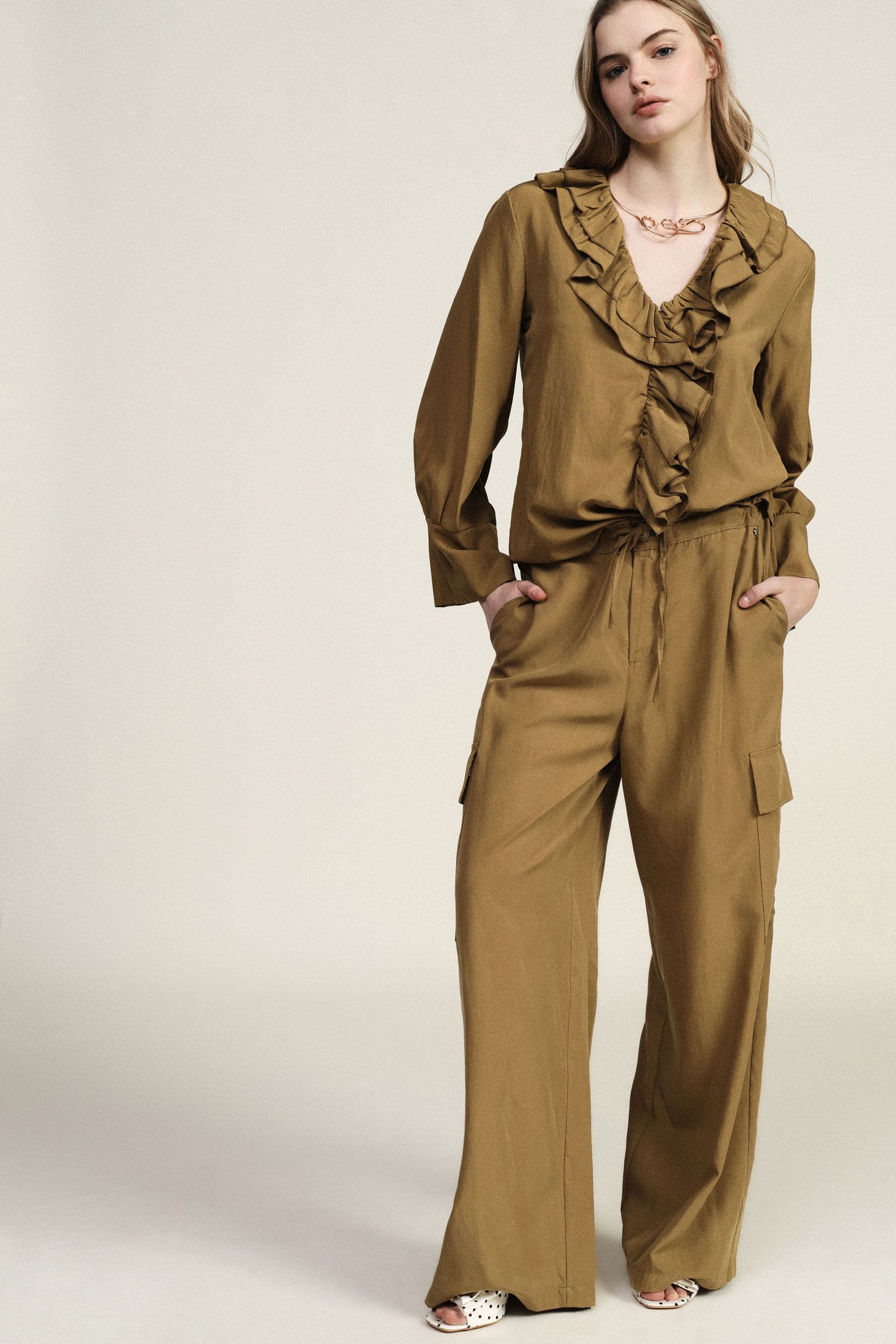 pantaloni-cargo-primavera-2026-dixie-fluido