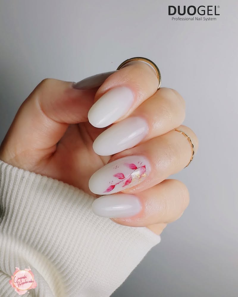 coconut-milk-nails-fiori