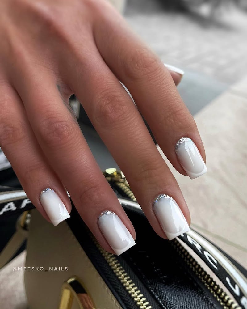 coconut-milk-nails-glitter