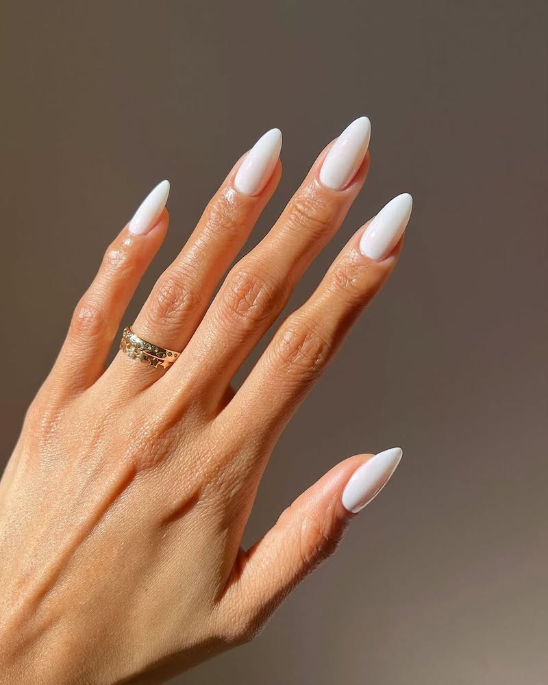 coconut-milk-nails-lunghe