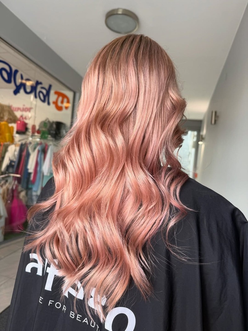 colore-capelli-pink-pomelo-balayage