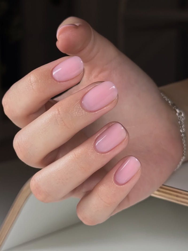 expensive-nails-rosa-confetto