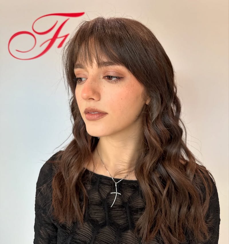 frangia-ringiovanisce-capelli-lunghi