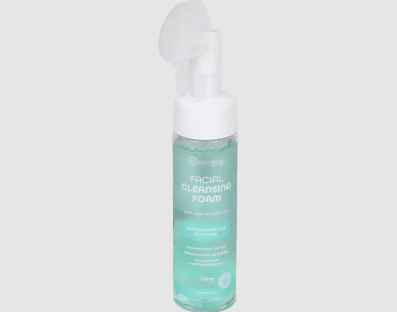 https://cliomakeupcdn-61d1.kxcdn.com/wp-content/uploads/2026/06/prodotti-beauty-action-detergente-.jpg