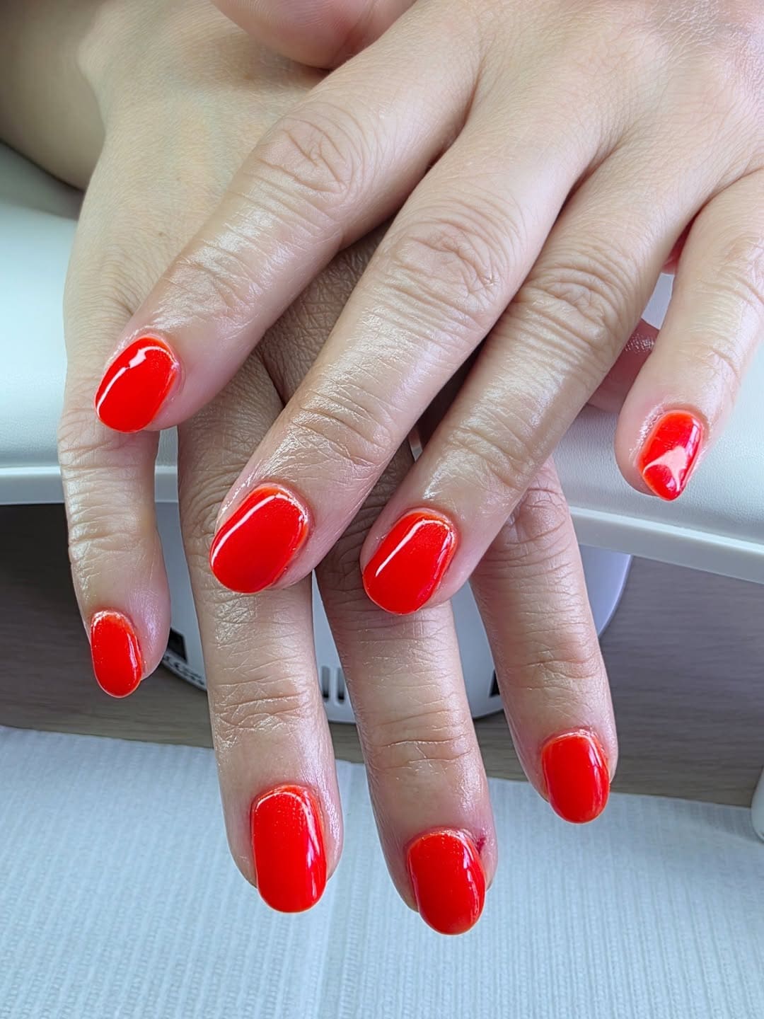 unghie-arancia-rossa-corte