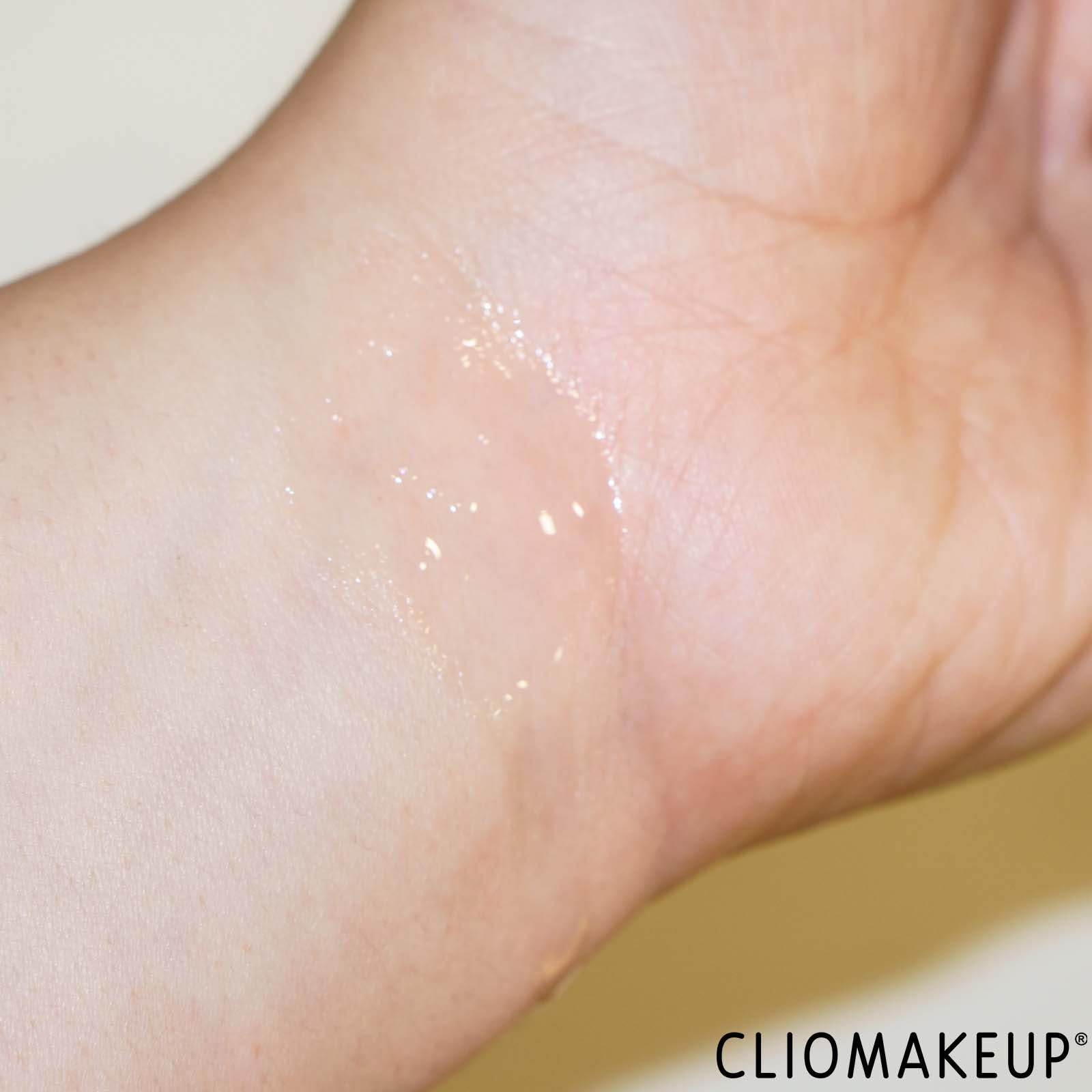 recensione-siero-anti-crespo-loreal-professionnel-glass-shine-serum-swatch