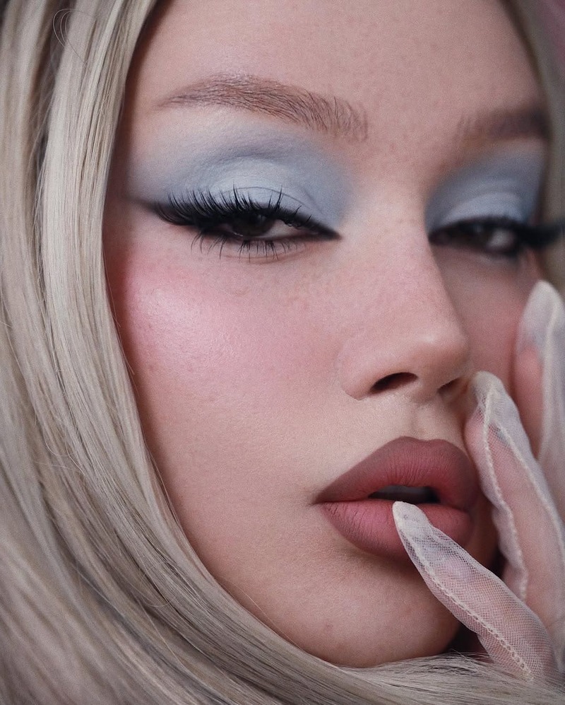 trucco-azzurro-marrone-occhi-intensi
