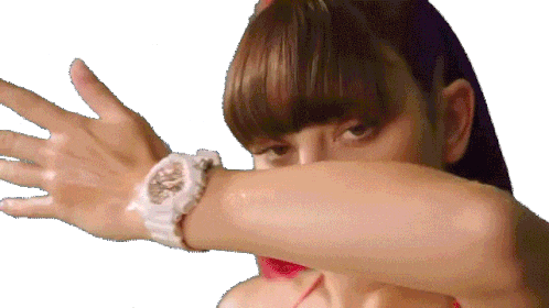 smartwatch-donna-elegante-saluti